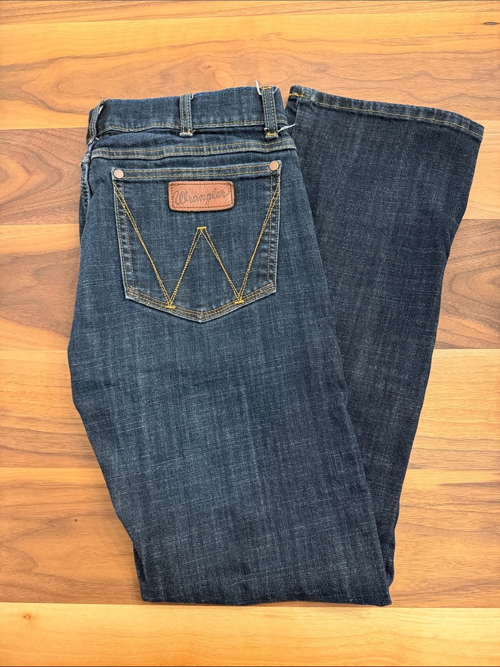 Wrangler Men’s Dark Blue Boot-Cut Jeans